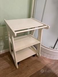 carrello in legno con ruote 