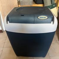 Frigo da viaggio/auto 30 litri. Presa auto e 220v