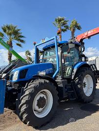New Holland T6.175 Pinza KESLA 700