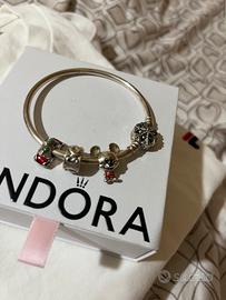 Bracciale Pandora con charm