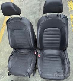 Sedili anteriori e posteriori VW Scirocco