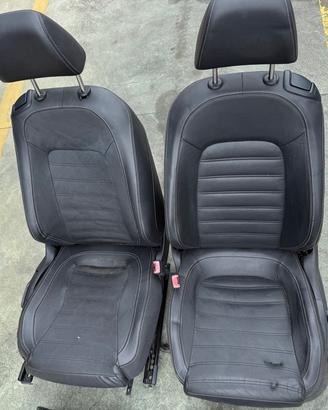 Sedili anteriori e posteriori VW Scirocco