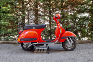 Vespa p200e
