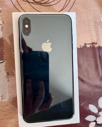 iPhone XS Max – Leggere bene la descrizione