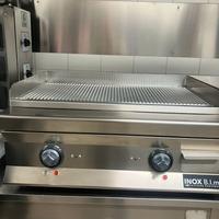 Fry Top Elettrico da banco con piastra rigata inox
