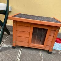 Cuccia per gatti da esterno in legno