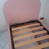 letto singolo in legno 