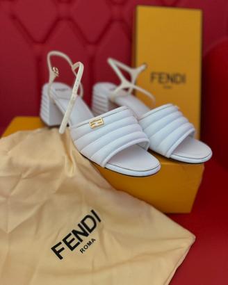 Sandali Fendi