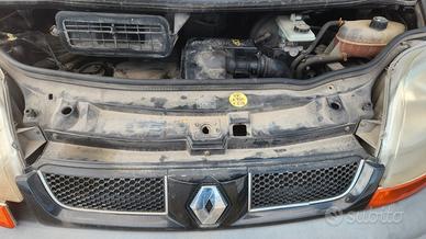 RENAULT TRAFIC 2.5 SOLO PER RICAMBI MOTORE NUOVO
