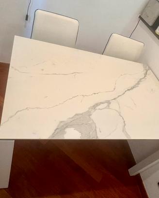 Tavolo in gres 120x80 allungabile + 4 sedie