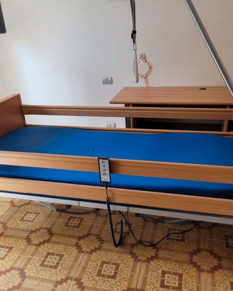 Letto motorizzato e ausili per disabili
