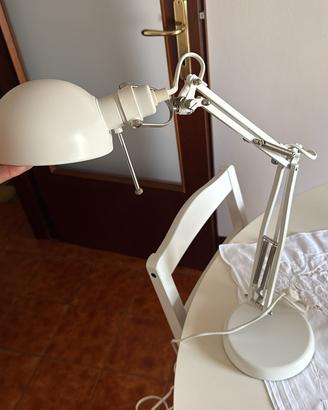 Lampada da tavolo