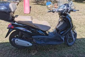 Scooter Beverly 250cc Nero