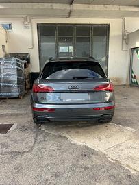 Audi Q5 2.0 TDI S-Line - Dicembre 2023 Garanzia