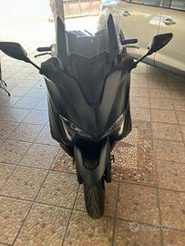Yamaha T Max 560 - 2021