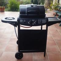 Barbecue con fornello laterale