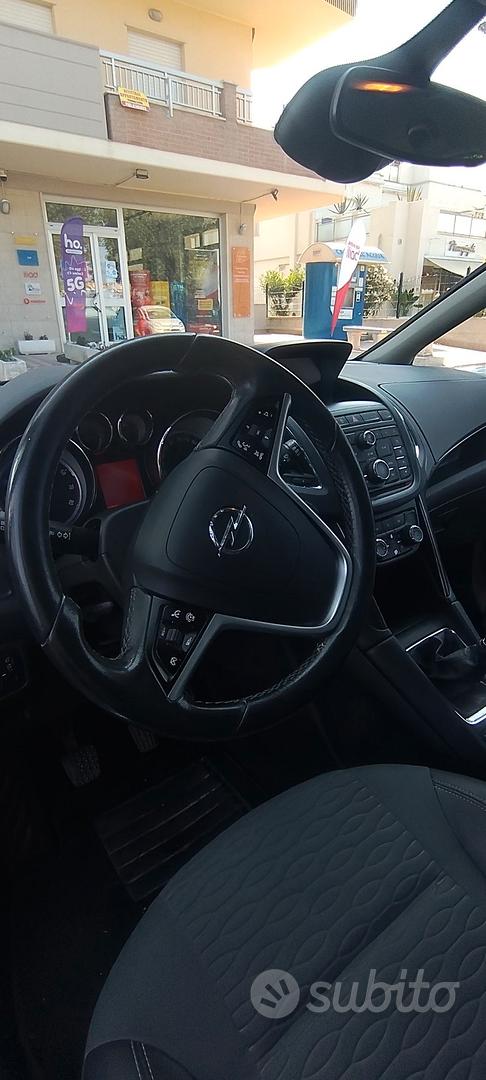Opel Zafira 2015 photo 5