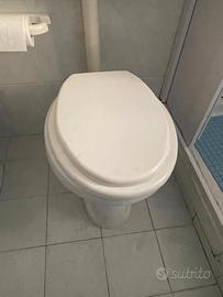 Water e/o Bidet