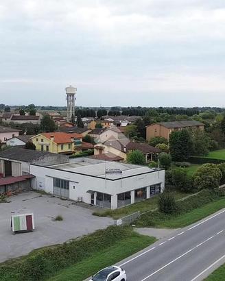 CAPANNONE A CINGIA DE' BOTTI
