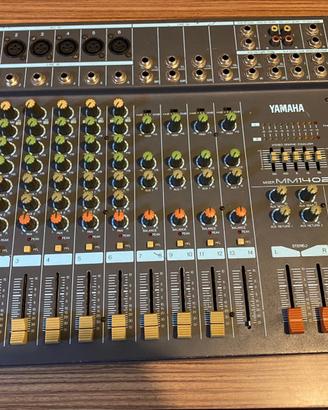 Mixer Yamaha MM1402