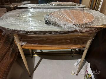 Toeletta vintage con piano in marmo -da sistemare