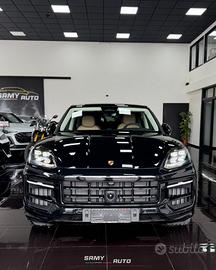 Porsche Cayenne Coupé 3.0 V6 E-Hybrid Black Editio