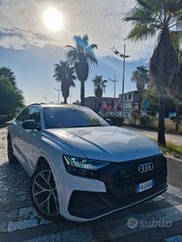 Audi Q8 50 TDI 286 CV quattro tiptronic Sport