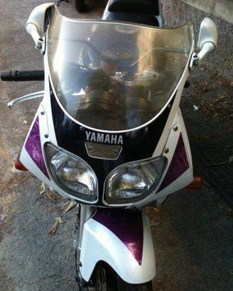 Yamaha fzr 600 r deltabox