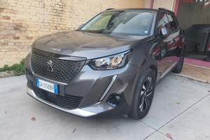 Peugeot 2008 PureTech 100 S&S Allure Pack