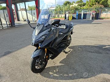T-Max Tech Max 560 2022 Grigio Nardò