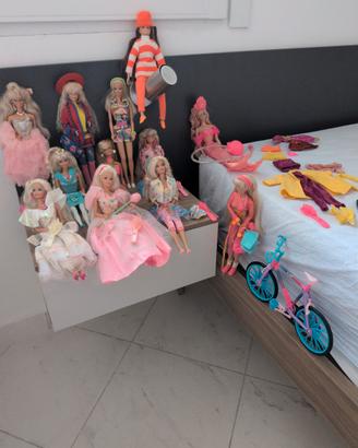 Lotto 11 Barbie vintage '80-'90 + Tanya Stranamore