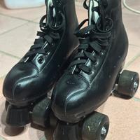 Pattini a rotelle 38