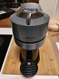 Macchina caffè Nespresso 