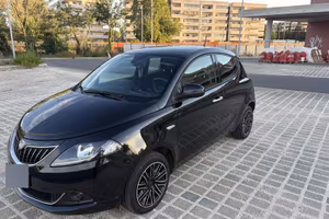 Lancia Ypsilon Hybrid 2022 Alberta Ferretti