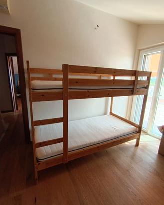 Letto a castello Ikea con materassi