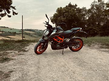 Ktm duke 390 2021