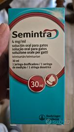 Gatto- farmaco Semintra per insufficienza renale