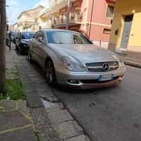 Mercedes Benz-CLS 320 2006