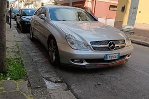 Mercedes Benz-CLS 320 2006