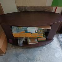 Mobile Porta TV Curvo in legno Scuro con Ripiani