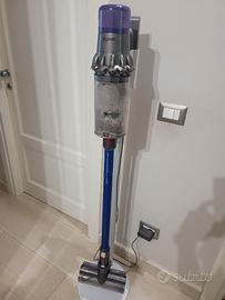 Dyson v 11