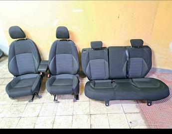 interni alfa romeo giulietta