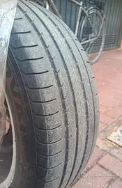 4 cerchi in lega montate su gomme per Opel Astra 