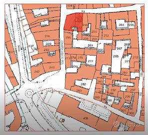 Centro storico a Chiari piano terra 280 Mq