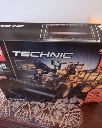 Lego 42030 Ruspa Volvo