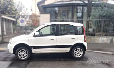 FIAT Panda 1.3 MJT 16V DPF 4x4 Climbing CON SOLI