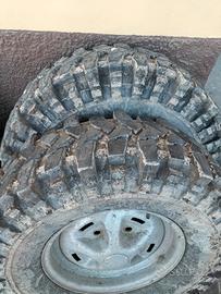 235/85 r16 ziarelli + cerchi defender 