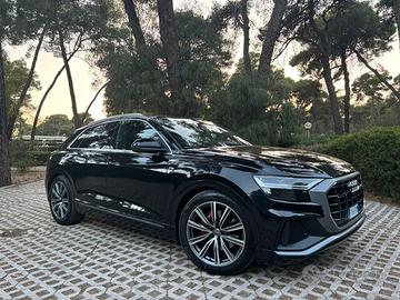 Audi Q8 45 TDI quattro tiptronic Sport