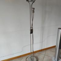 piantana in acciaio doppio punto luce