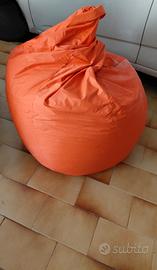 Pouf arancione Creativando 